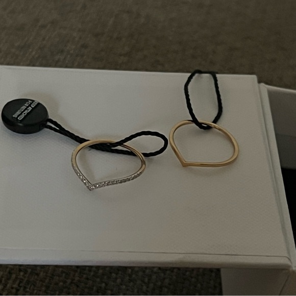 Mejuri Wishbone Stacker Set NEW! - Picture 8 of 11